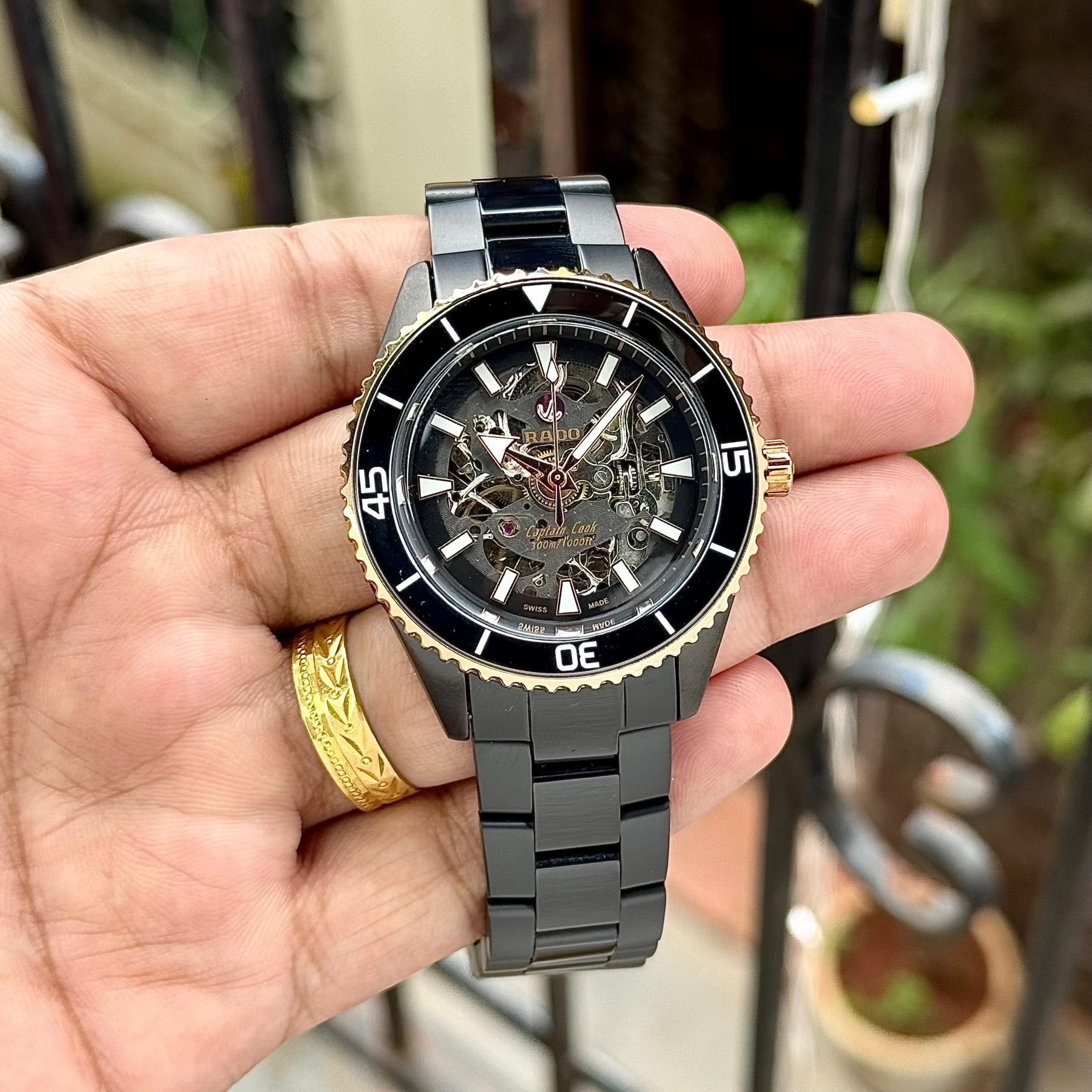 RADO CAPTAIN COOK AUTOMATIC